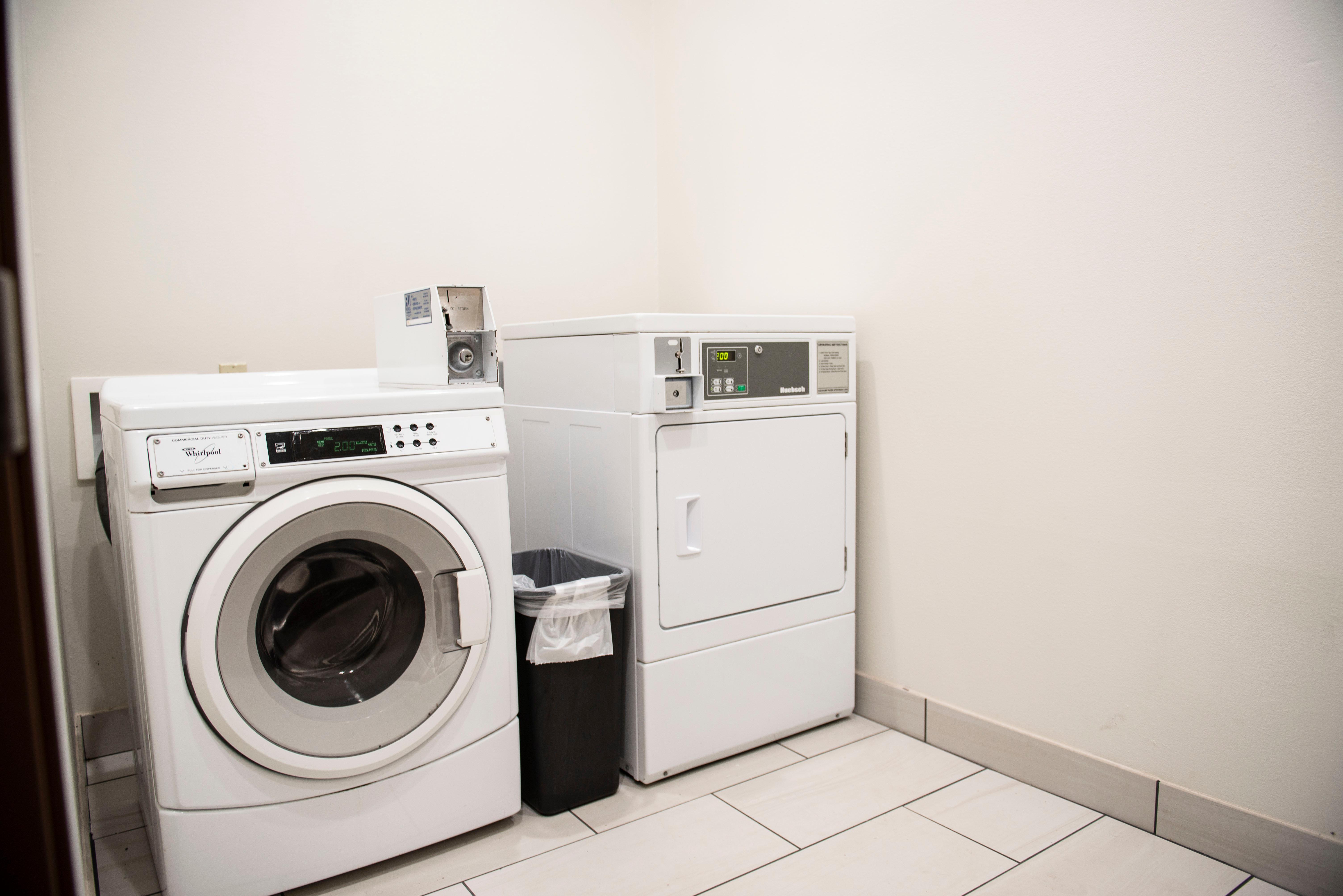 Holiday Inn Express Hotel & Suites Sedalia By Ihg Eksteriør bilde