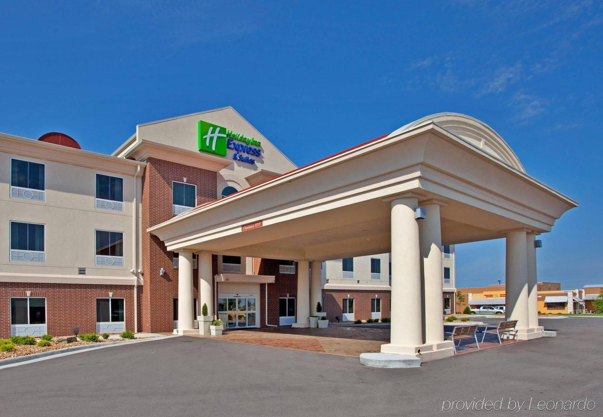 Holiday Inn Express Hotel & Suites Sedalia By Ihg Eksteriør bilde