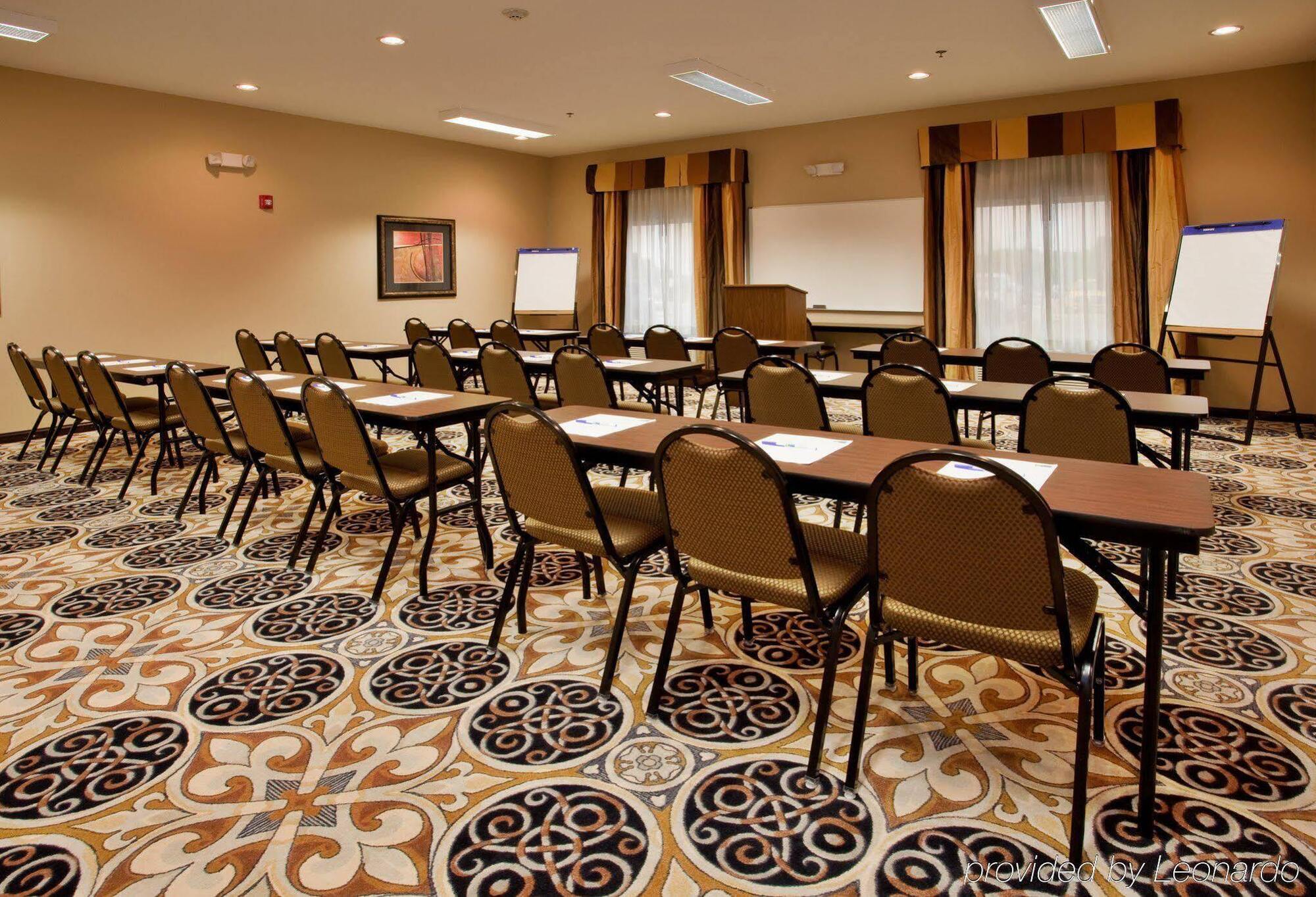 Holiday Inn Express Hotel & Suites Sedalia By Ihg Eksteriør bilde